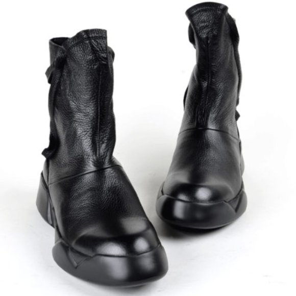 Winter black Martin boots main image 5